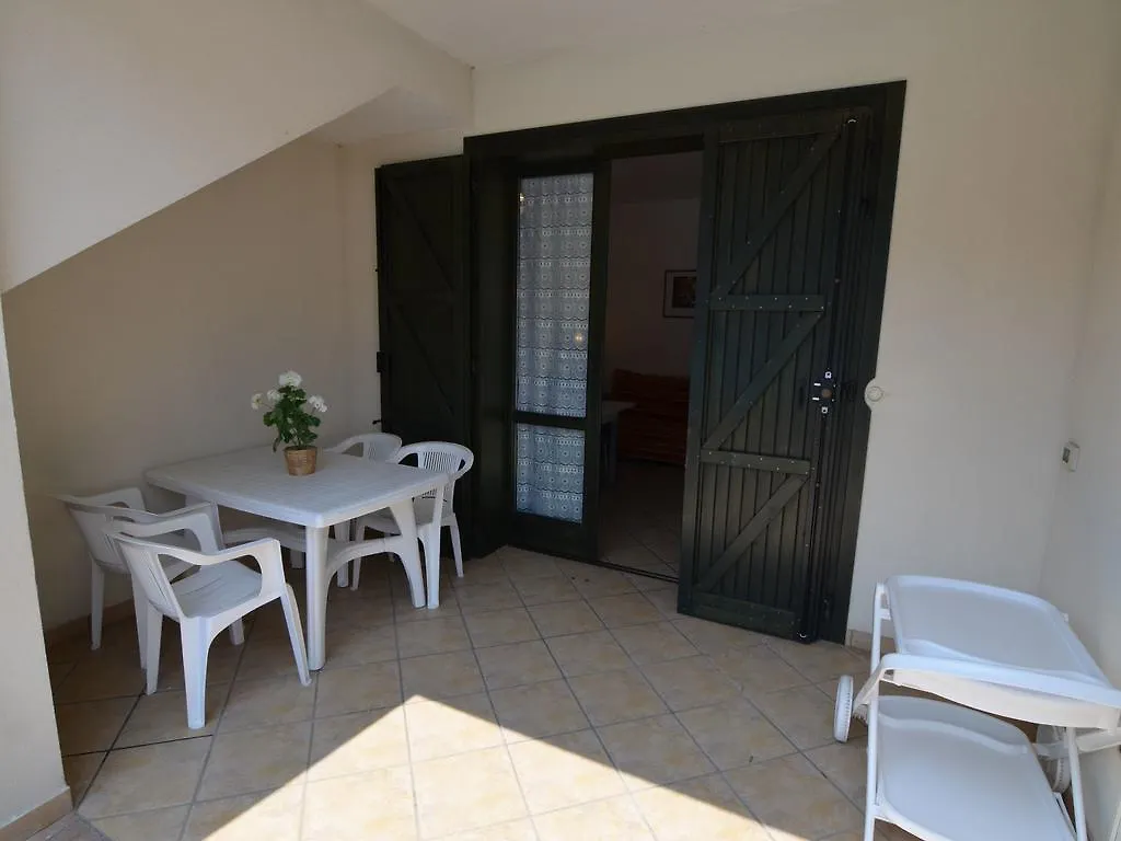 Belvilla By Oyo Apartment In Lido Di Spina 0*,